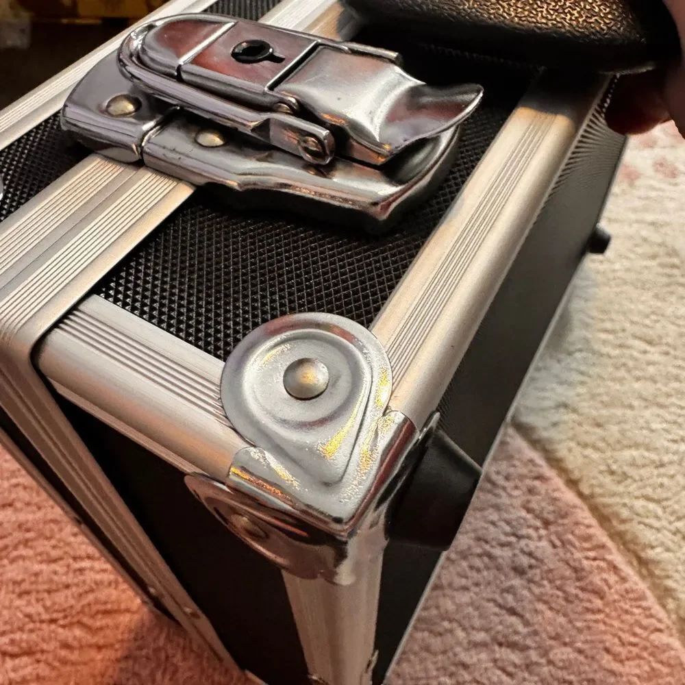 Beauty Control Makeup Case - Picture 5 of 14